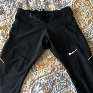 Nike cropped leggings